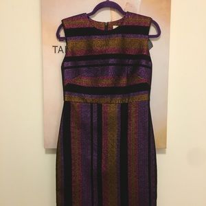 DVF Cocktail dress hits just at or below knee SZ 8